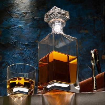 Наборы для вина и виски