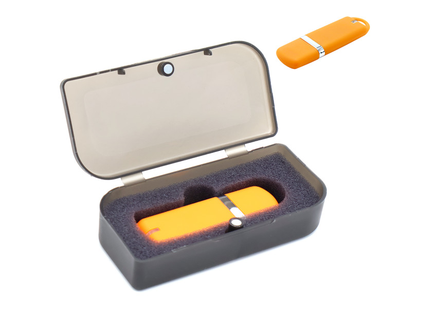 Флешка Shape с покрытием Софт Тач в футляре, оранжевая