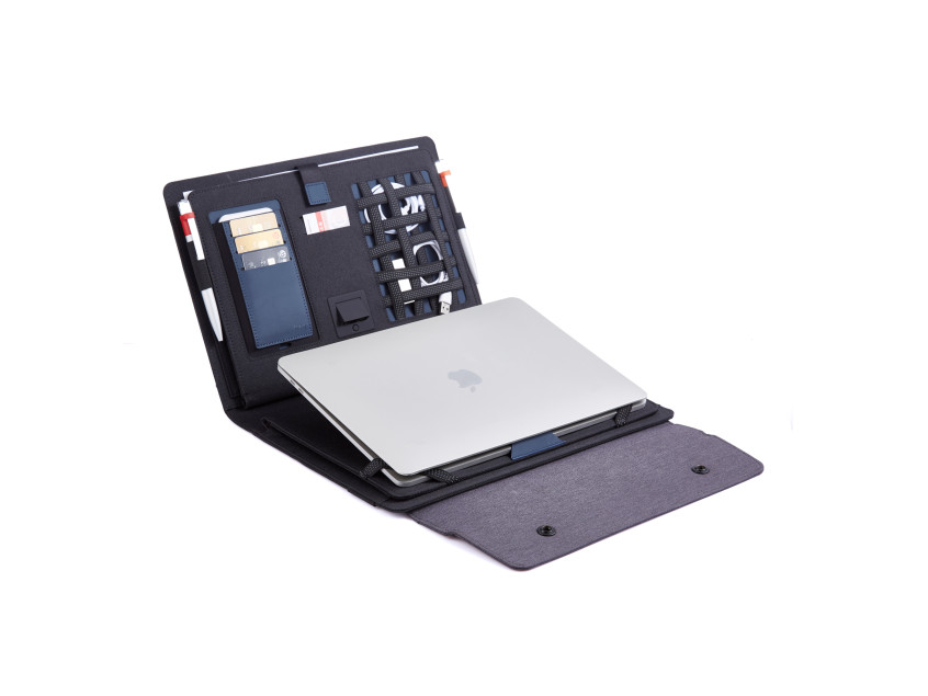 Мобильный офис с беспроводным зарядным устройством 5000 mAh