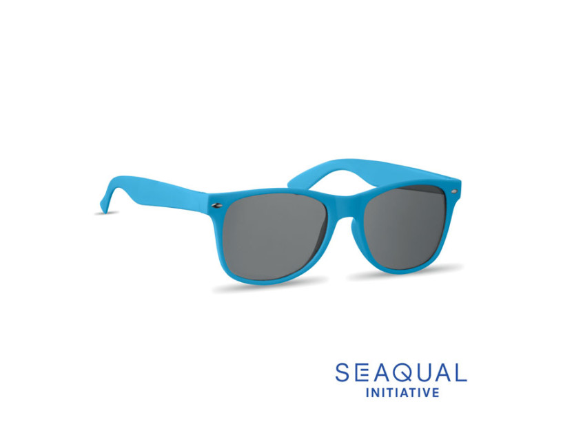 Очки солнцезащитные