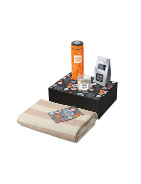 Подарочный набор Re:y. Warm с пледом, термосом и чаем