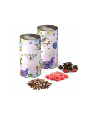 Подарочный набор с чаем, леденцами и вишней в шоколаде в тубусе