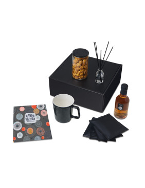 Подарочный набор Re:y. Treat с кружкой, сиропом и попкорном