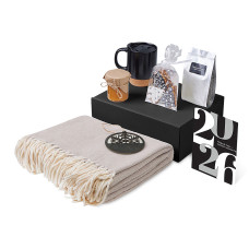 Подарочный набор Re:Nest с пледом, кружкой и вареньем