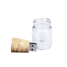 USB 3.0-флешка на 256 Гб в виде пробки в бутылочке