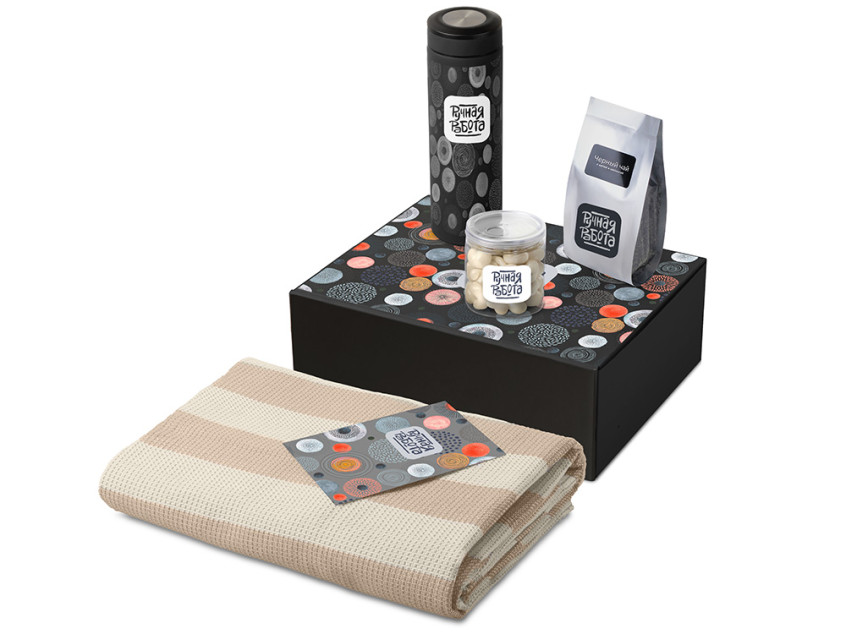 Подарочный набор Re:y. Warm с пледом, термосом и чаем