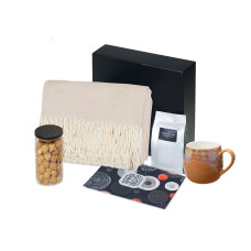 Подарочный набор Re:y. Haven  с пледом, кружкой и чаем