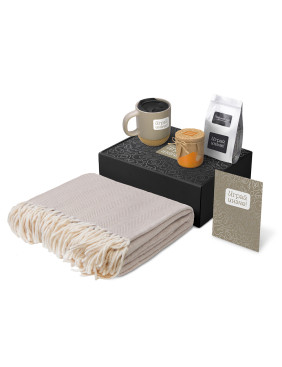 Подарочный набор Re:y. Nest с пледом, кружкой и вареньем