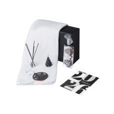 Подарочный набор Re:Home с пледом, свечой и диффузором