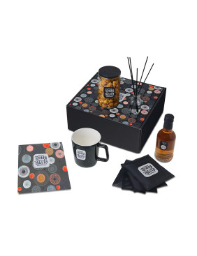 Подарочный набор Re:y. Treat с кружкой, сиропом и попкорном