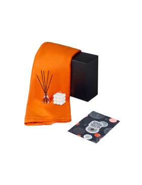 Подарочный набор Re:y. Cocoon с пледом, свечой и диффузором