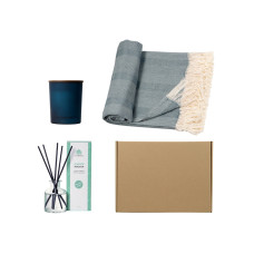 Подарочный набор для дома с пледом, свечой и диффузором Подарочный набор для дома с пледом, свечой и диффузором