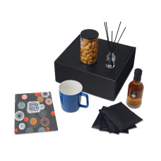 Подарочный набор Re:y. Treat с кружкой, сиропом и попкорном