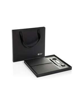 Блокнот Swiss Peak в комплекте с ручкой и брелком