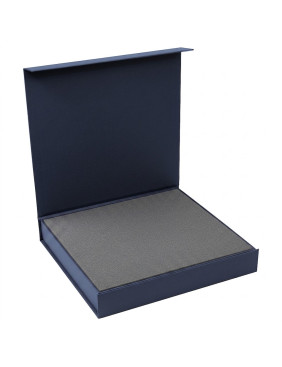 Подарочная коробка, размер 29,7*28,0*4,5 см, Solution Prestige Magnum  Linen с магнитным клапаном, темно-синяя, с ложементом из поролона