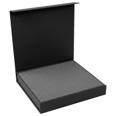 Подарочная коробка, размер 29,7*28,0*4,5 см, Solution Prestige Magnum Fabrique магнитным клапаном под индивидуальную вырубку, с ложементом из поролона, черная